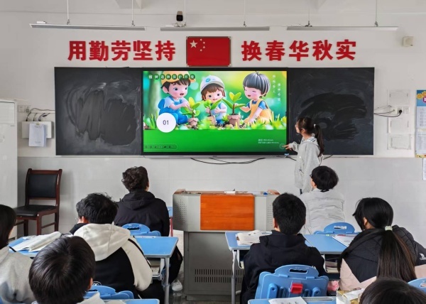 来安县施官镇九年一贯制学校开展植树节系列活动