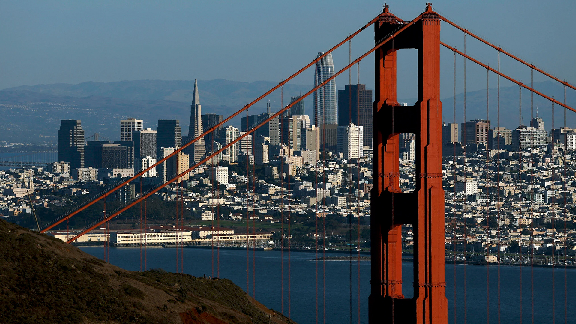 伊朗或对美国加州发动无人机突袭！FBI警告：商船或成发射平台