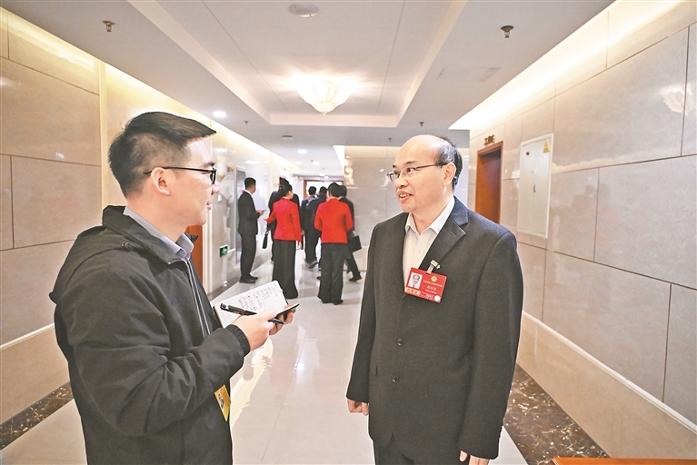 阔步向前启新程 勠力同心谱新篇——江西省代表委员参加全国两会剪影