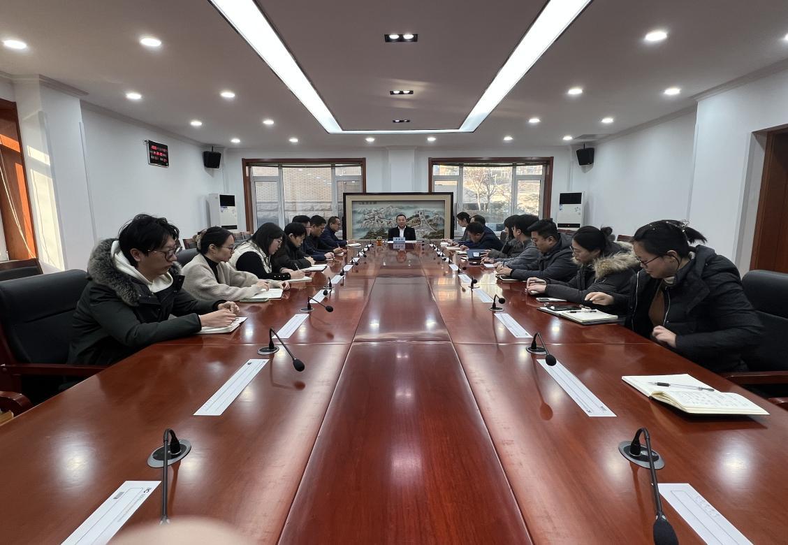 召开专题会议，研究推动项目建设提速增效