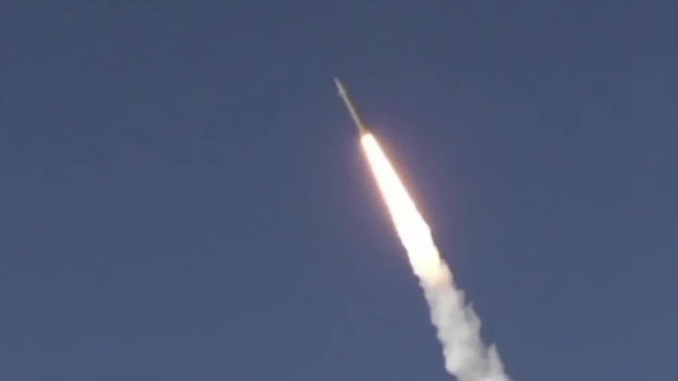 伊朗在新任最高领袖领导下发动第一波攻击