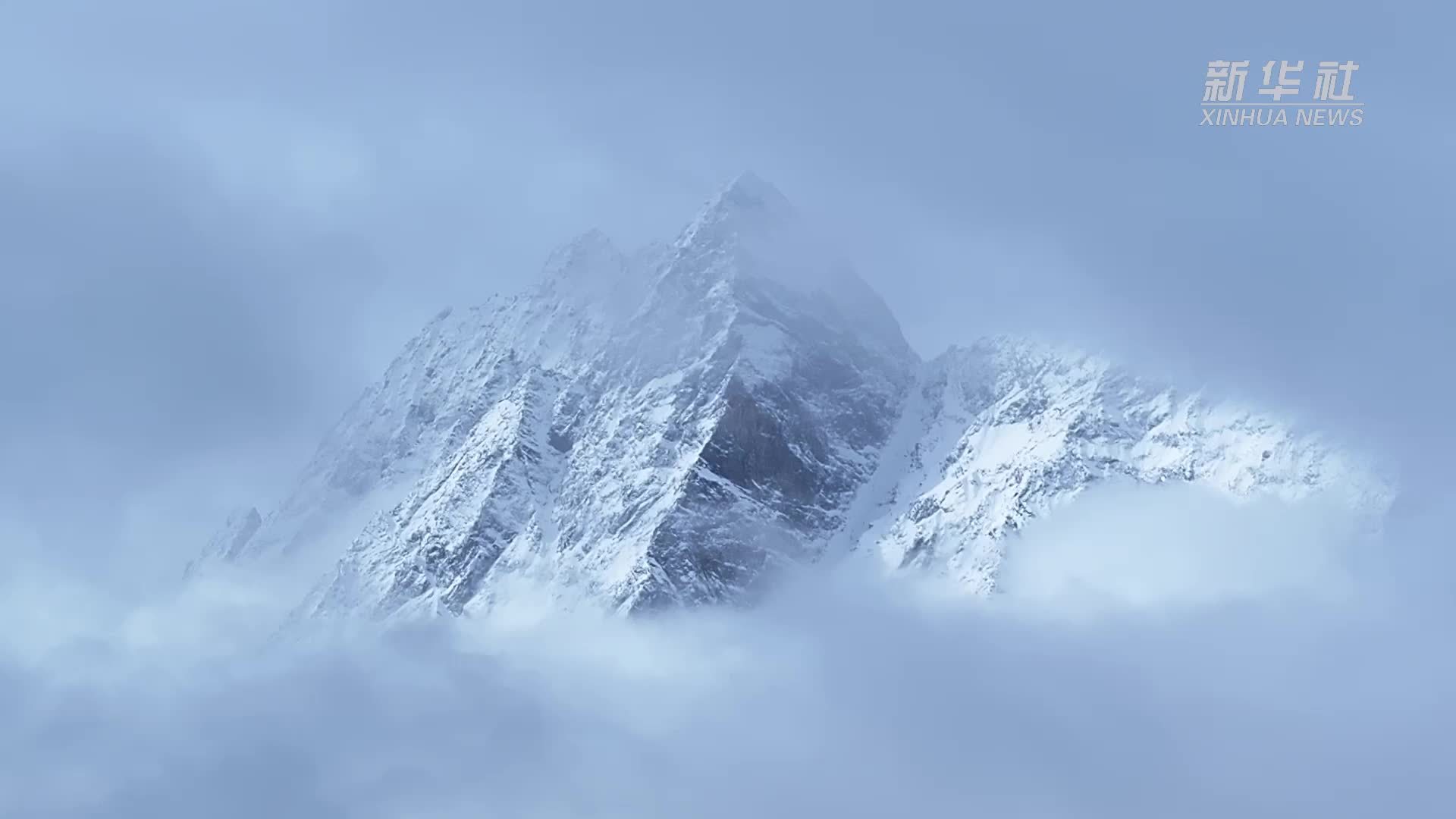 春雪漫山 四姑娘山把浪漫藏进了每一片雪花里