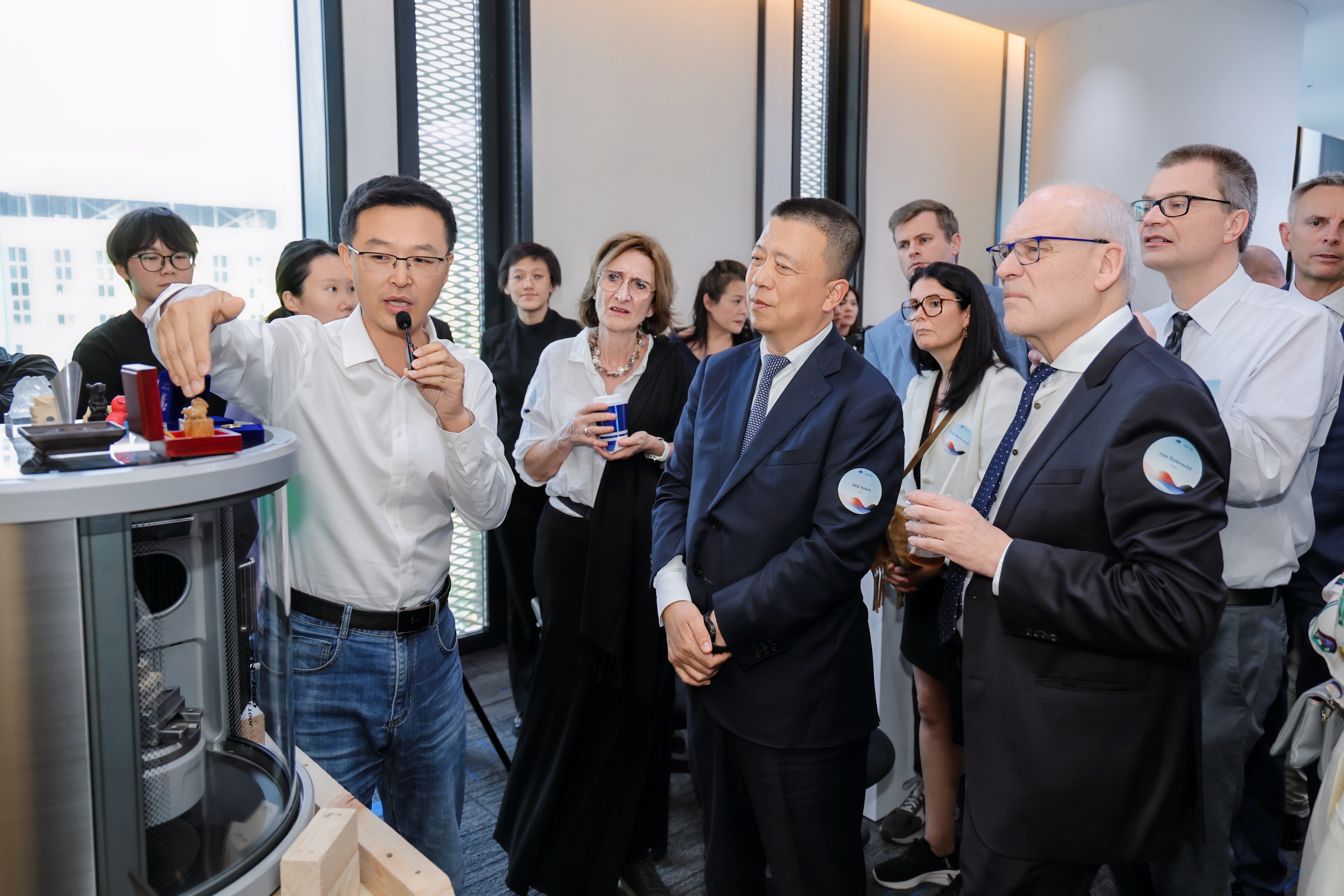 南山聚能·中比同行:一场机器人“三连看”后的中比产业共振