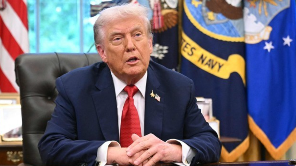 特朗普：伊朗已被“彻底击败”