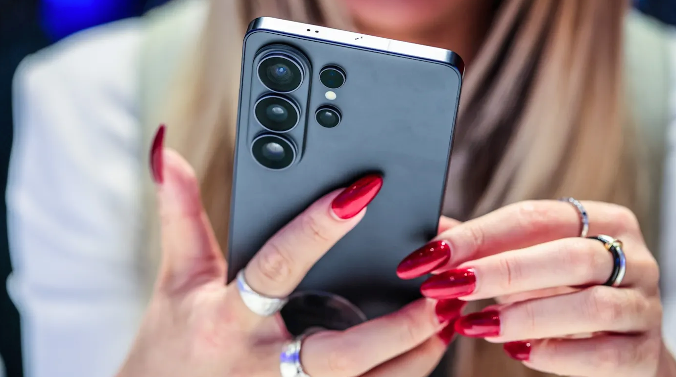 三星希望在手机中整合更多AI服务