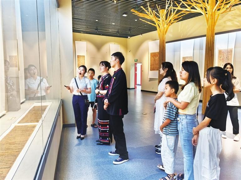 “到世界找敦煌——敦煌流散海外文物复制展”在普洱市博物馆巡展　酒泉市文旅局供图