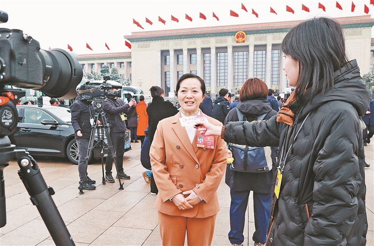 阔步向前启新程 勠力同心谱新篇——江西省代表委员参加全国两会剪影