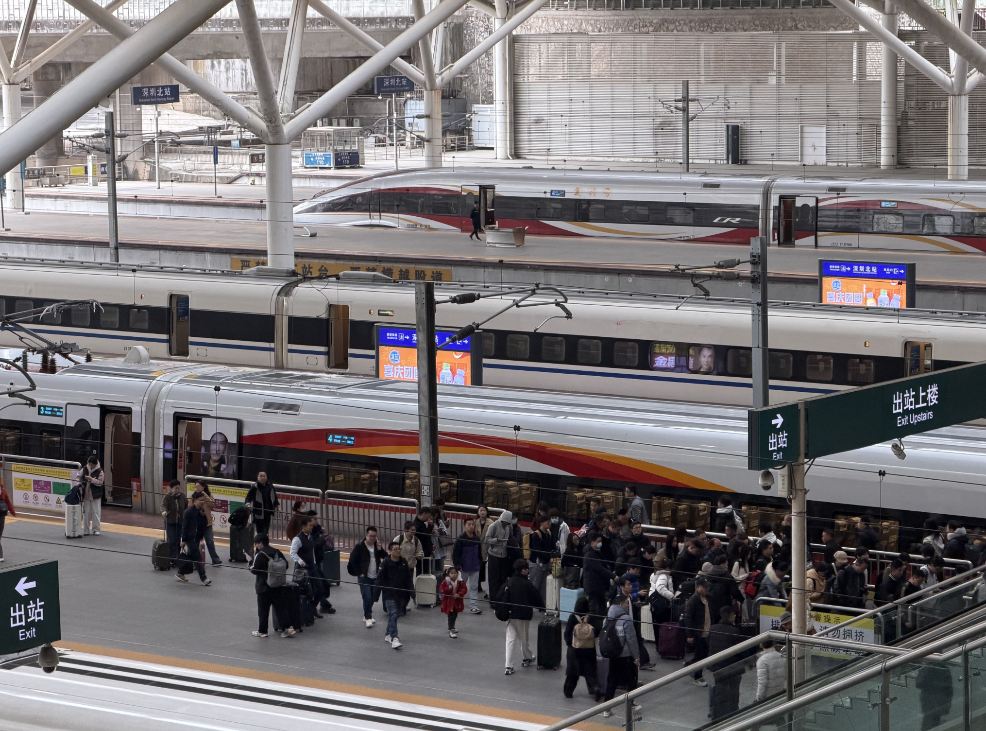 广深港高铁跨境客流破亿背后：日均近10万人次见证湾区融合