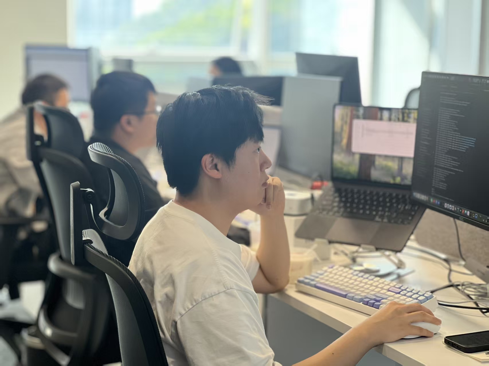 罗湖送出AI创业“福利包”:最高百万算力补贴,专享办公空间