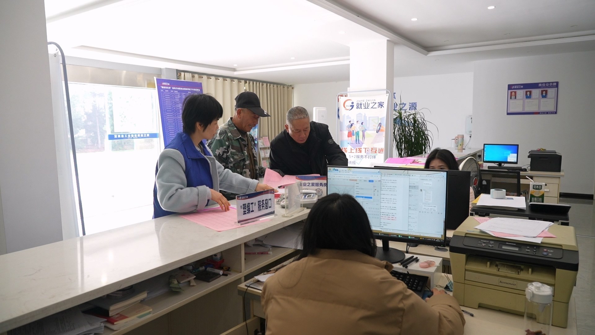 7场直播、2万人次观看、71%匹配率！宜黄就业服务交出暖心答卷