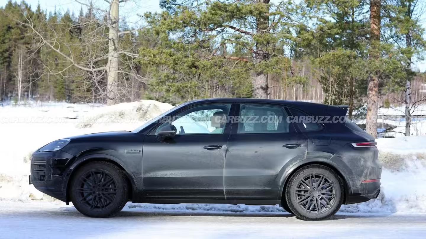 保时捷卡宴插电混动版Turbo E-Hybrid路测图曝光