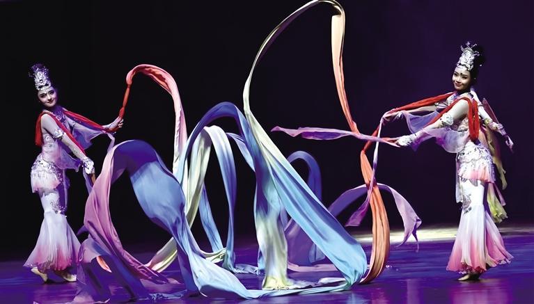 丝路雅韵连五洲 敦煌艺术舞全球 甘肃演艺集团新春跨国文化交流精彩纷呈