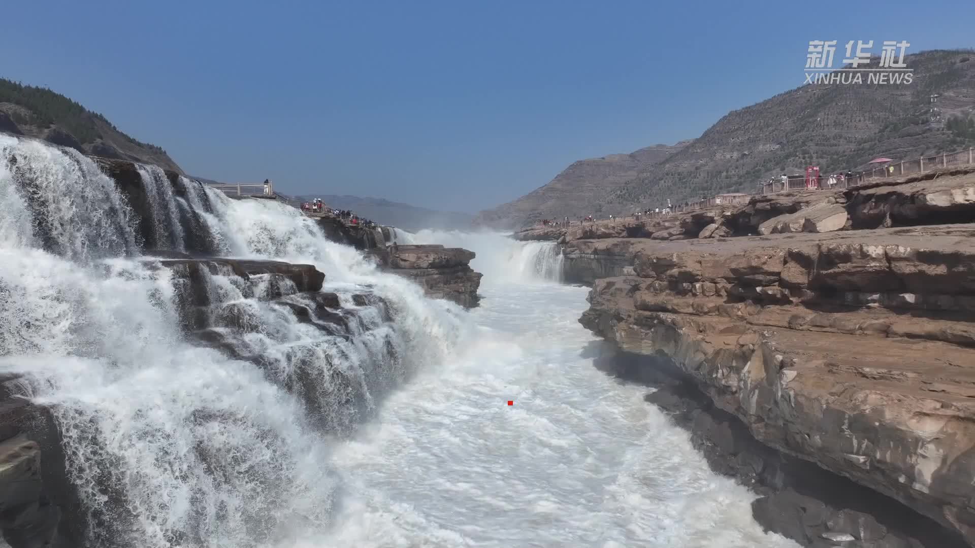黄河壶口瀑布迎来“桃花汛”