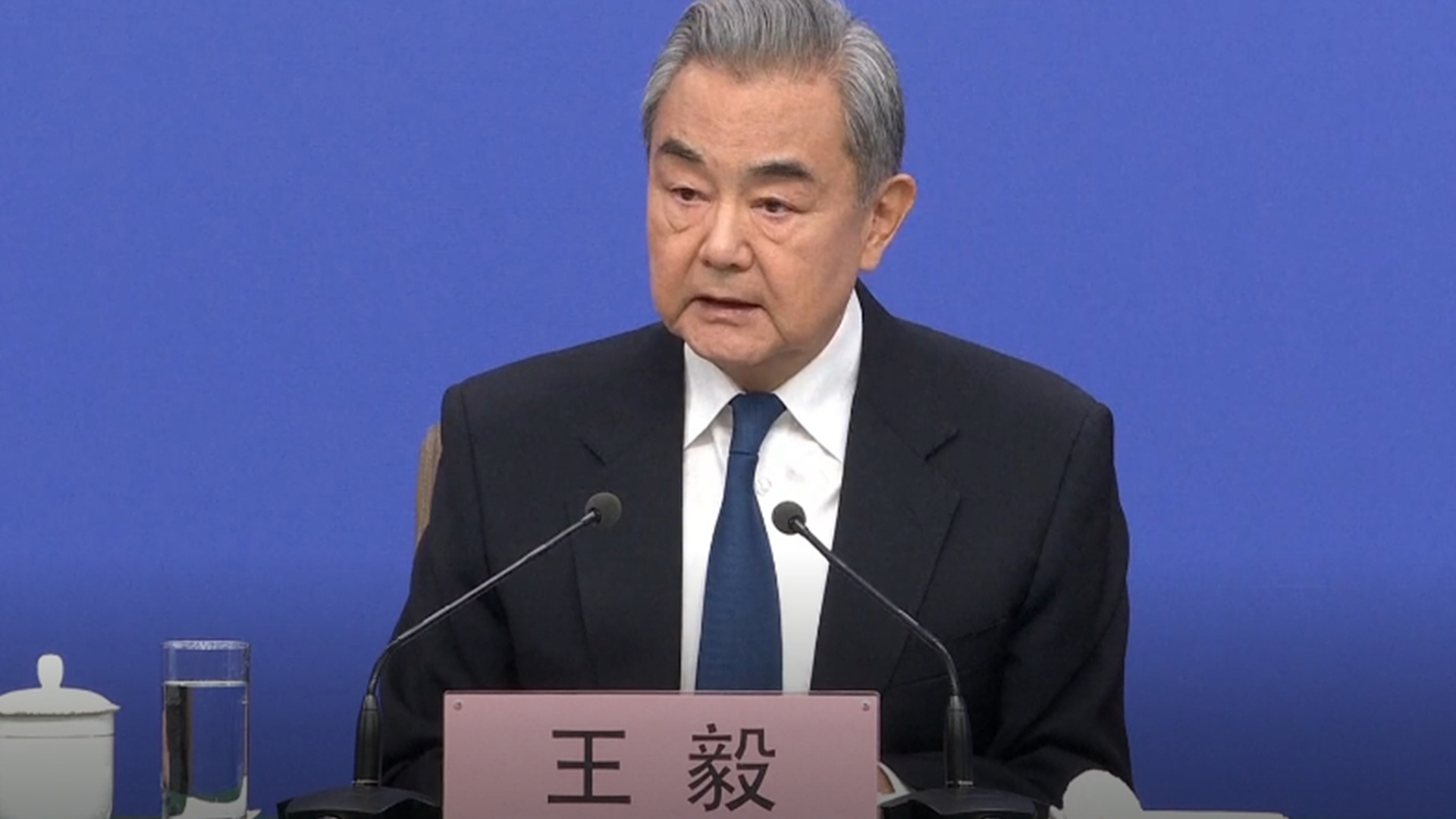 王毅谈伊朗局势：停止军事行动，避免升级蔓延“这是一场本不应发生的战争”