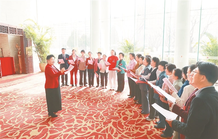 江西代表团共同庆祝“三八”国际劳动妇女节（图）