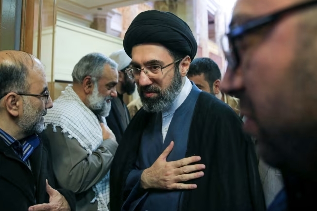 最高领袖处于昏迷状态，还失去了一条腿？伊朗辟谣