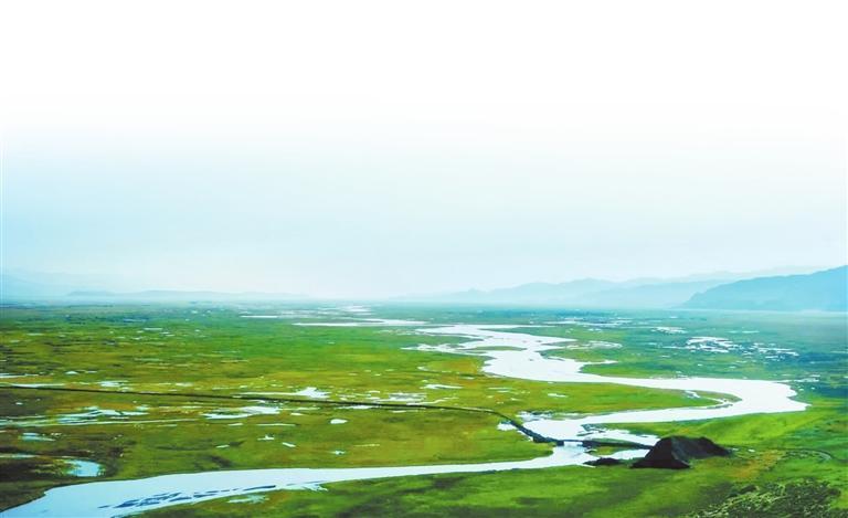 党河，敦煌绿洲的生命之源。本版图片均为资料图