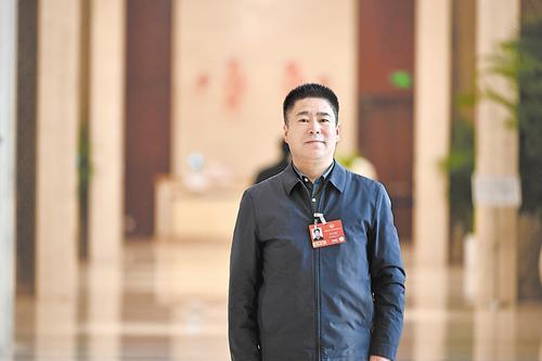 齐为民委员。 本报记者 刘冉摄