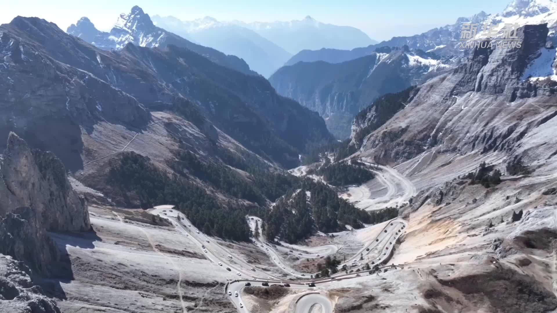 云南巴拉格宗景区开放自驾游