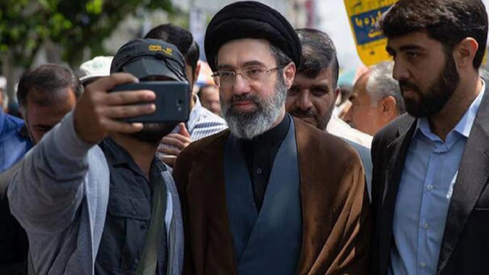 未经特朗普“恩准”，小哈梅内伊当选伊朗领袖！萨达姆式结局？