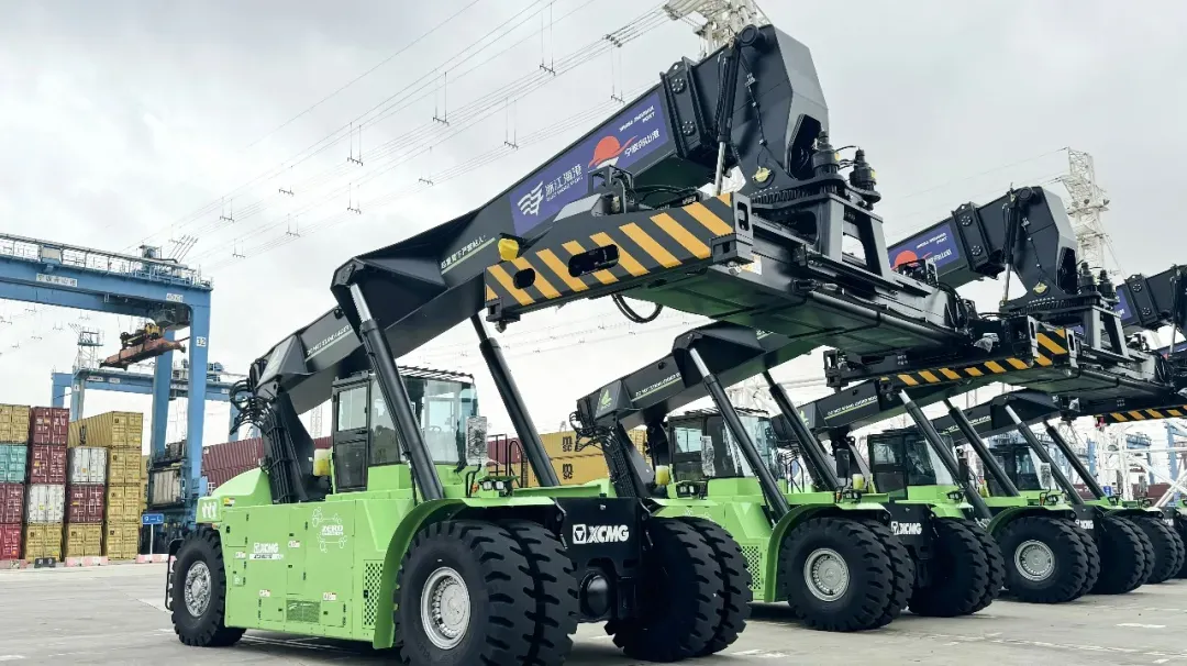 植此青绿,恰是徐工!