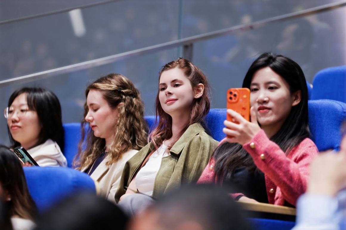 文化温度厚植创新土壤，福保街道致敬深港科创者