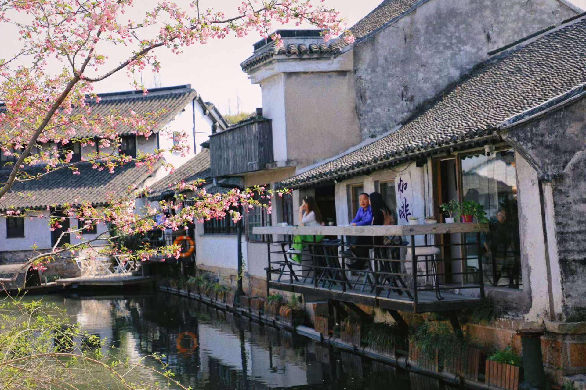 来自昆山的1000000000杯咖啡