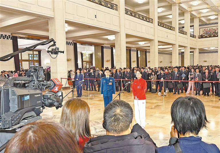 阔步向前启新程 勠力同心谱新篇——江西省代表委员参加全国两会剪影