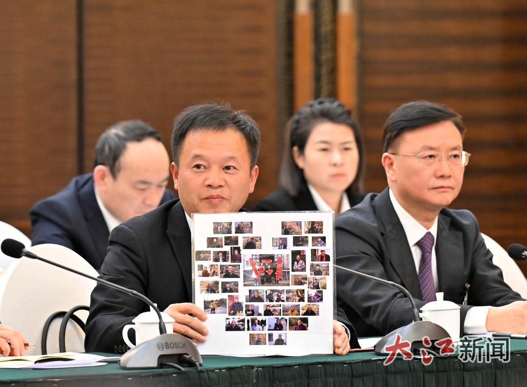 全国人大代表、江西省井冈山市茅坪镇神山村支部副书记左香云(王祺 摄)