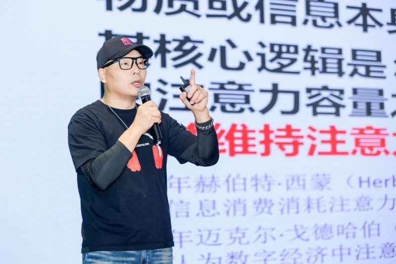 曹祖峰：从手术刀到镜头的“跨界引力”