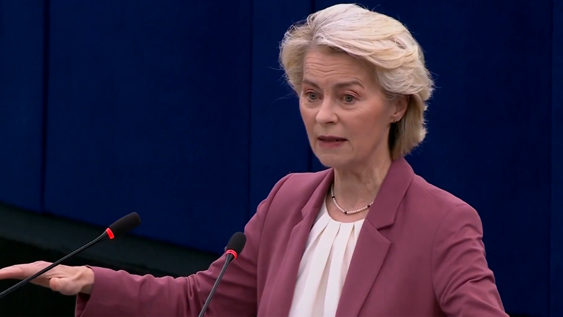 冯德莱恩：美以袭击伊朗，天然气涨了50%，石油涨了27%，10天就让欧洲多掏了30亿欧元能源成本