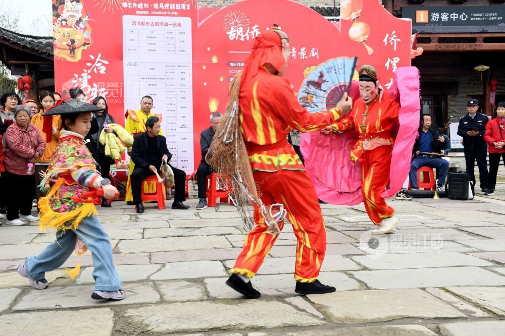 江西南丰:傩舞表演进景区(图)