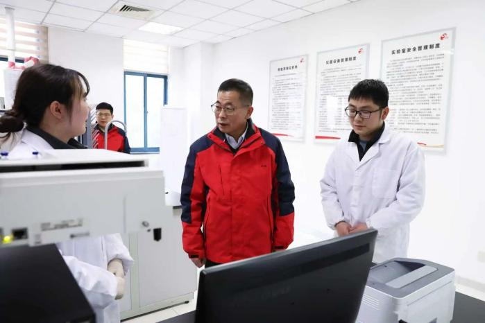 两会论“酒”：代表委员们为酒业发展带来了哪些“锦囊妙计”？