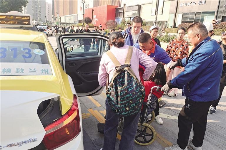 “专职司机”志愿服务