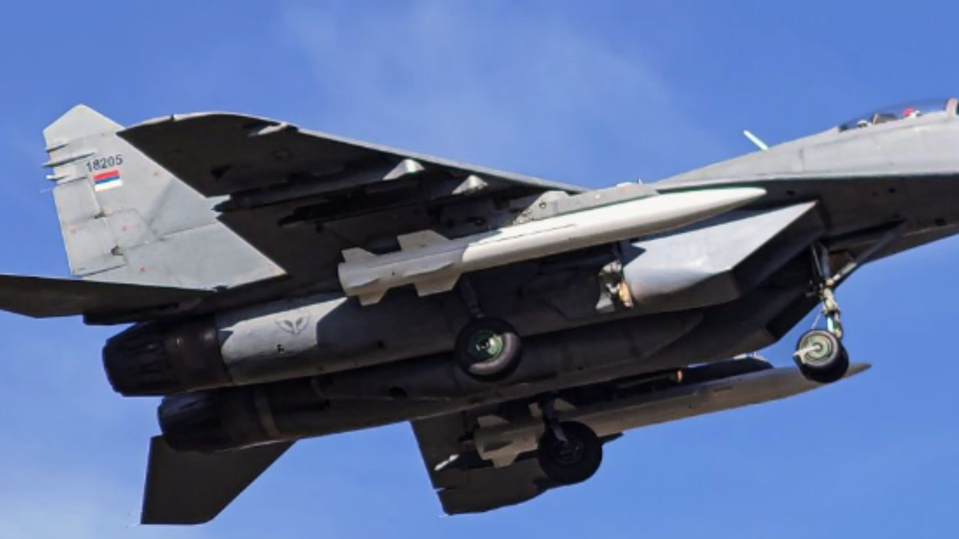 武契奇证实：买了中国超音速导弹，塞尔维亚还享小折扣