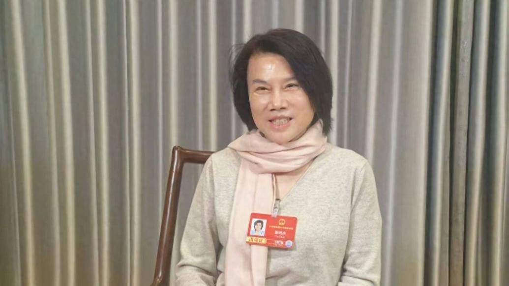 董明珠代表：提高农民养老金需要时间