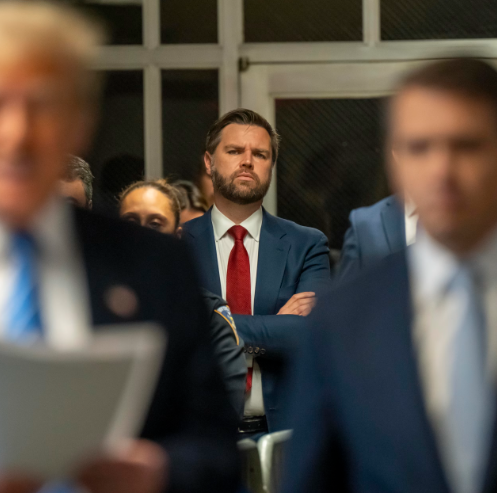 特朗普承认:对伊朗动武,万斯的“热情不高”