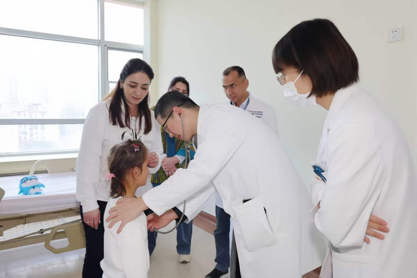 心暖上合・情系塔吉克|5000公里跨国救援,青岛为“高山国”患儿重启“心”生