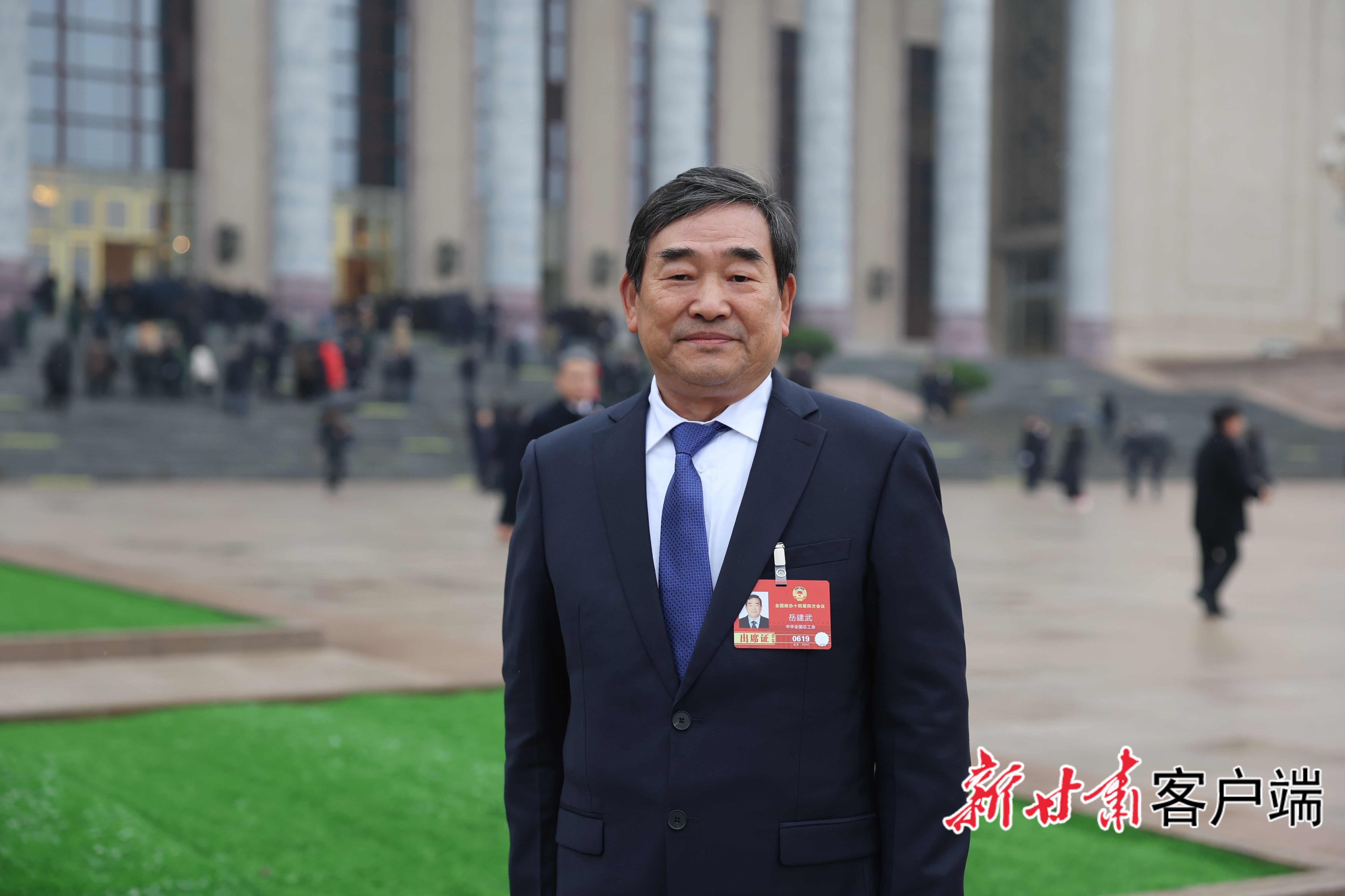 全国政协委员、甘肃省物流行业协会会长岳建武　新甘肃&middot;甘肃日报记者　冯乐凯　摄