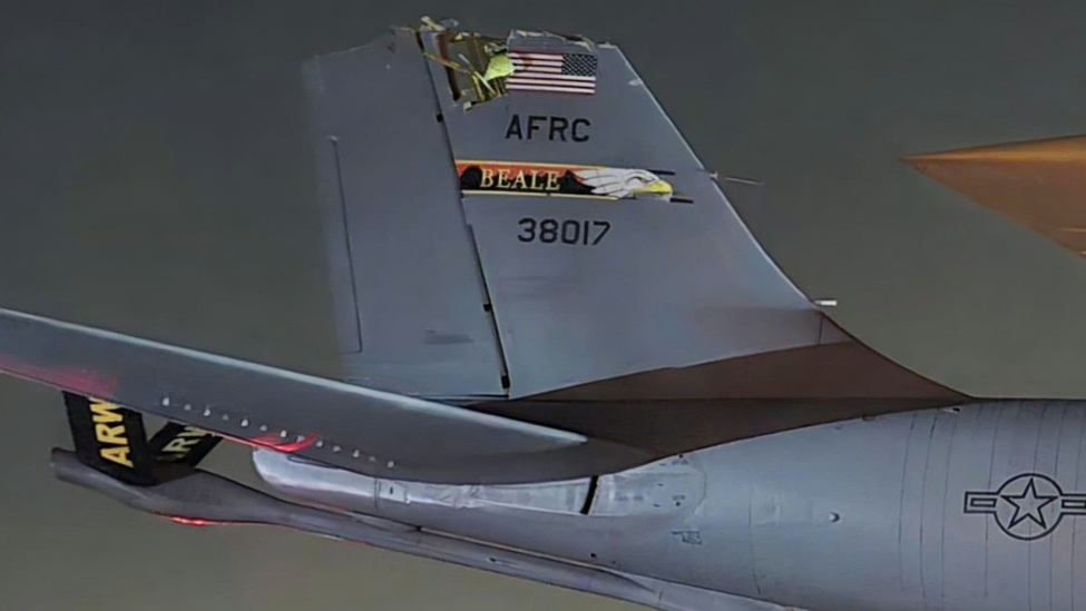 美军方证实:KC-135加油机在伊拉克坠毁,已人死亡