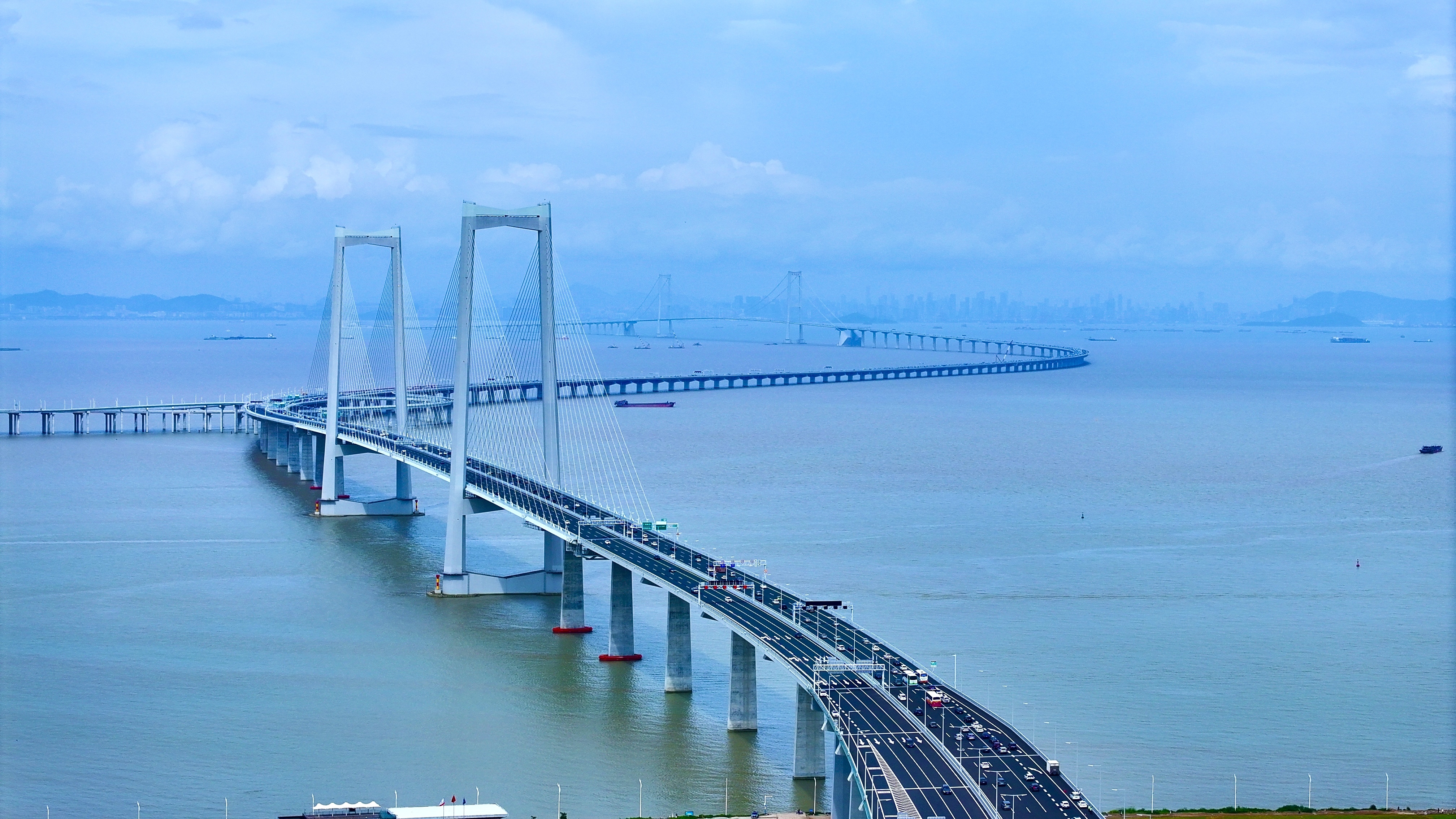 图：2026年春运期间深中通道累计车流量445.93万车次