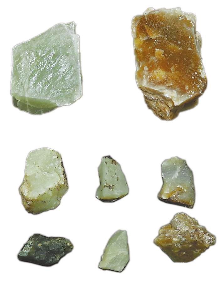 敦煌旱峡玉矿遗址出土的山料