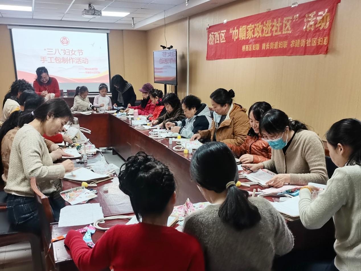 ʯ��ׯ������������������������ ���ֽ����조���ˡ�