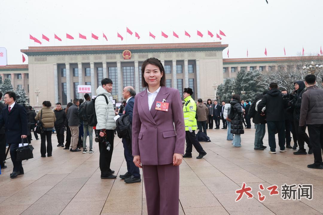 全国人大代表、江西省赣州市兴国县方太乡便民服务中心干部温善连(受访者供图)