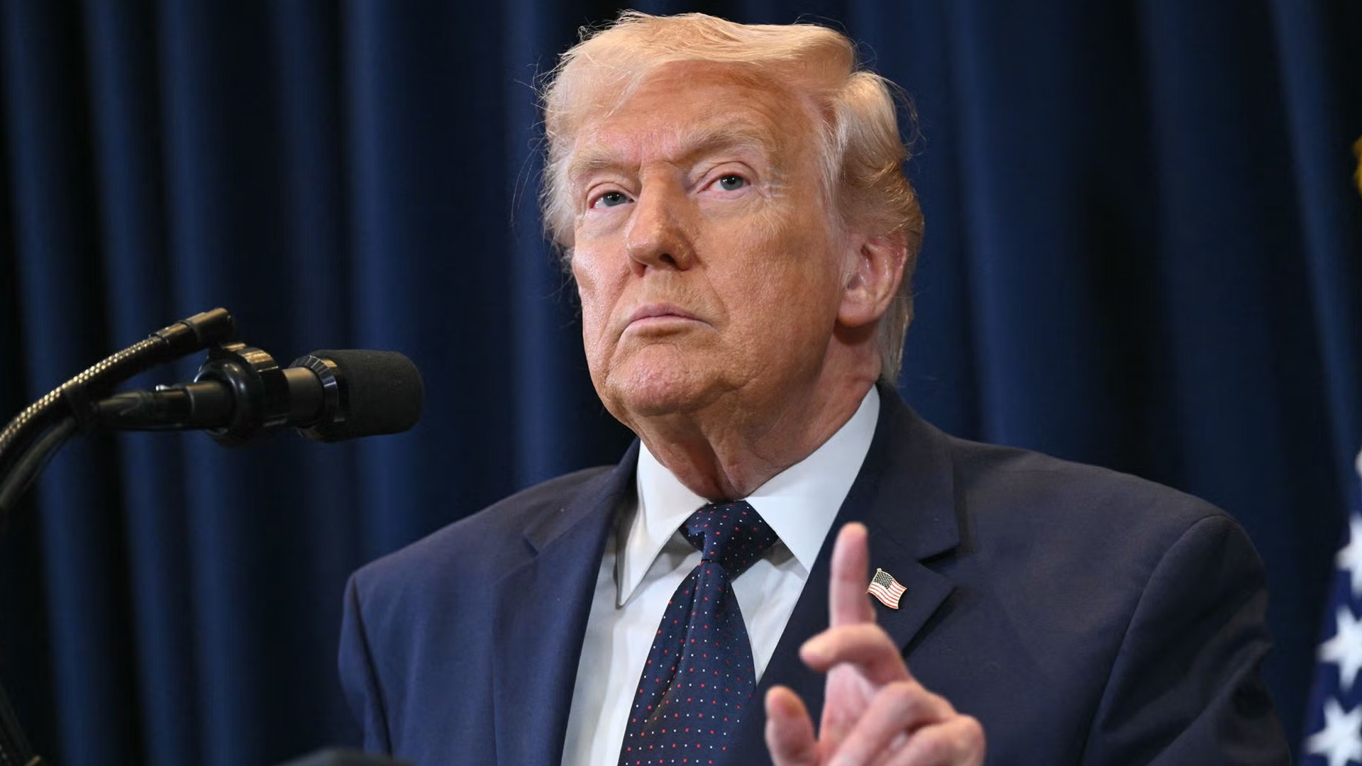 特朗普：未准备好与伊朗达成停火协议