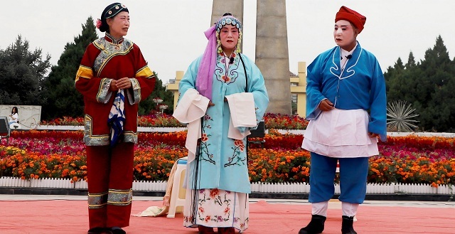 凉州半台戏《张良卖布》剧照