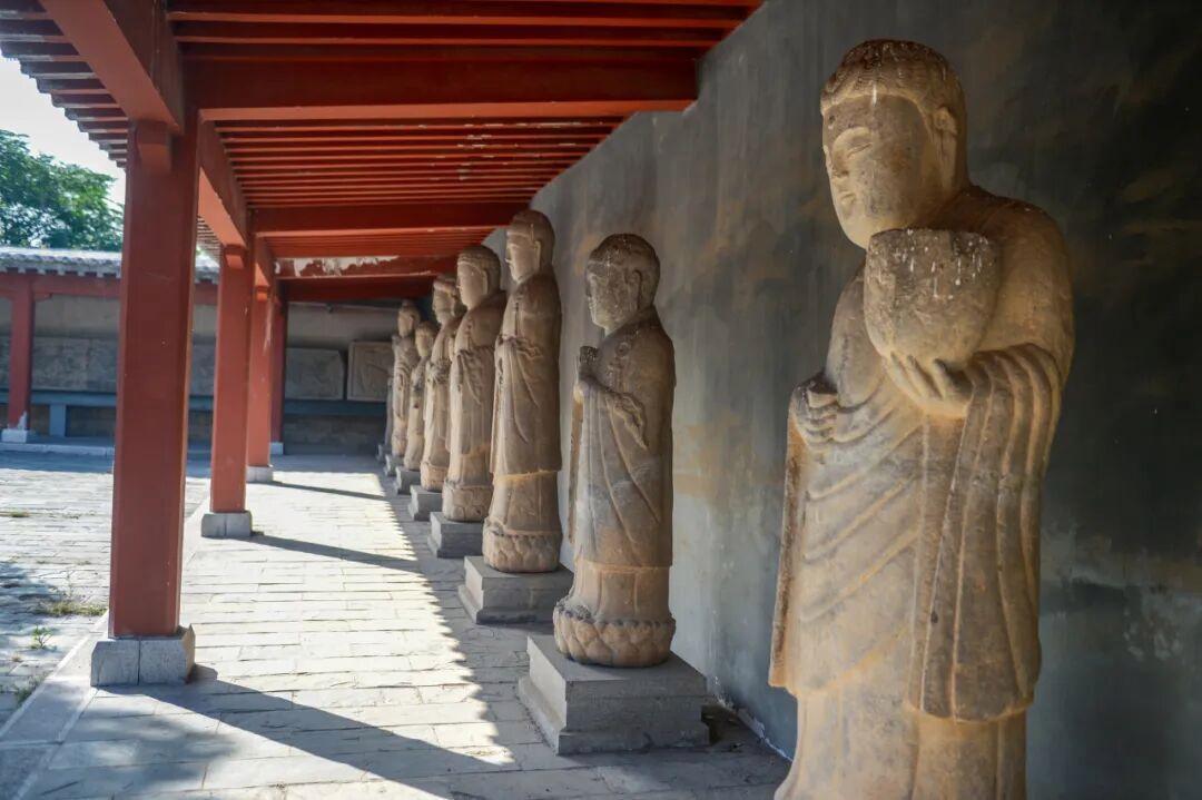 摄影:邵凯 往年10月于孝堂山