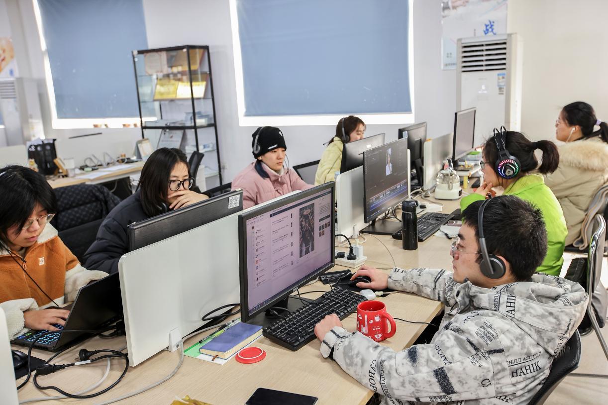 AI剧制作现场。