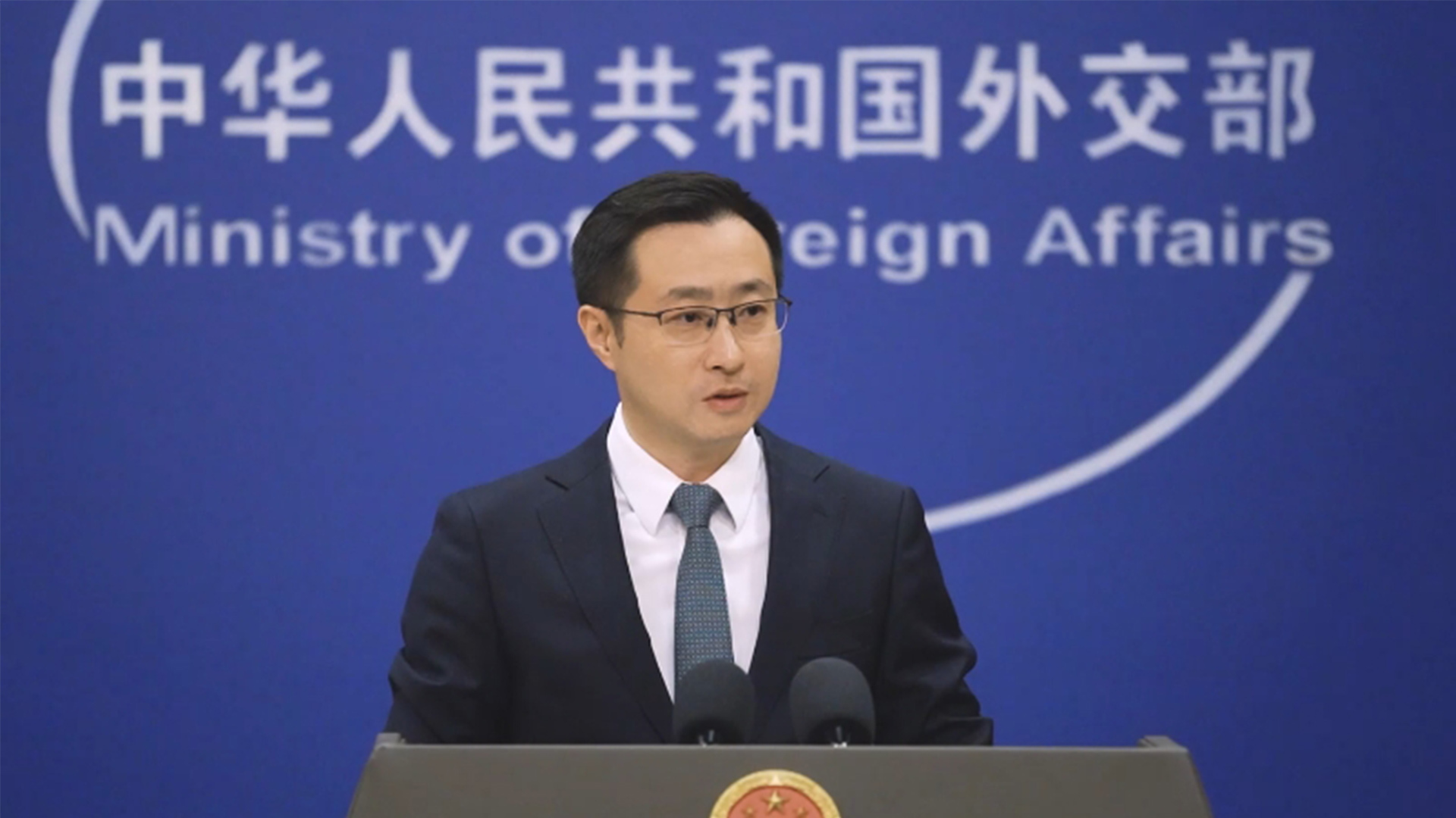 外交部：中美双方就特朗普总统访华时间等问题保持着沟通