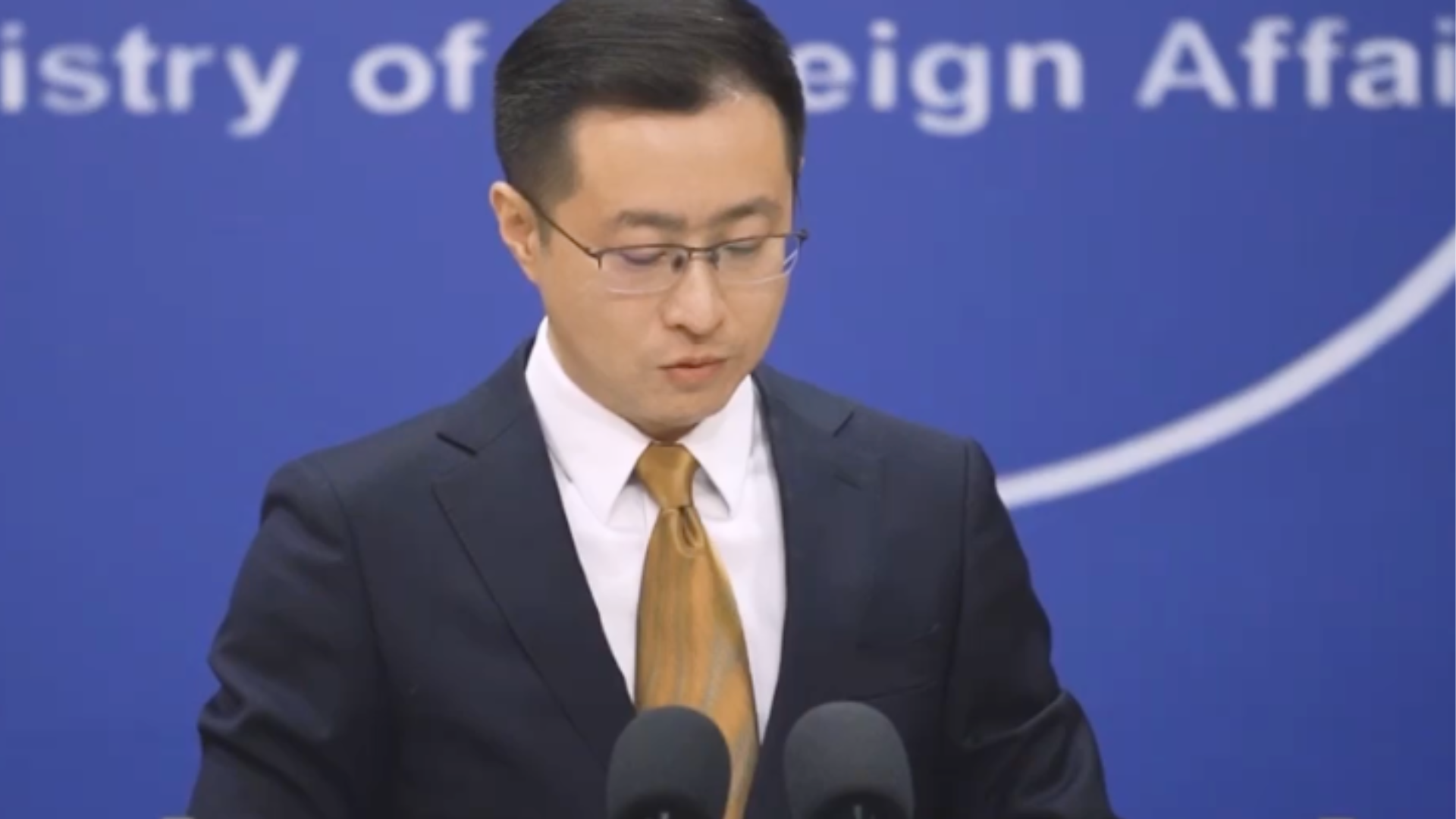 中方回应高市早苗：若边声称对话边搞对抗，任何人都不会接受